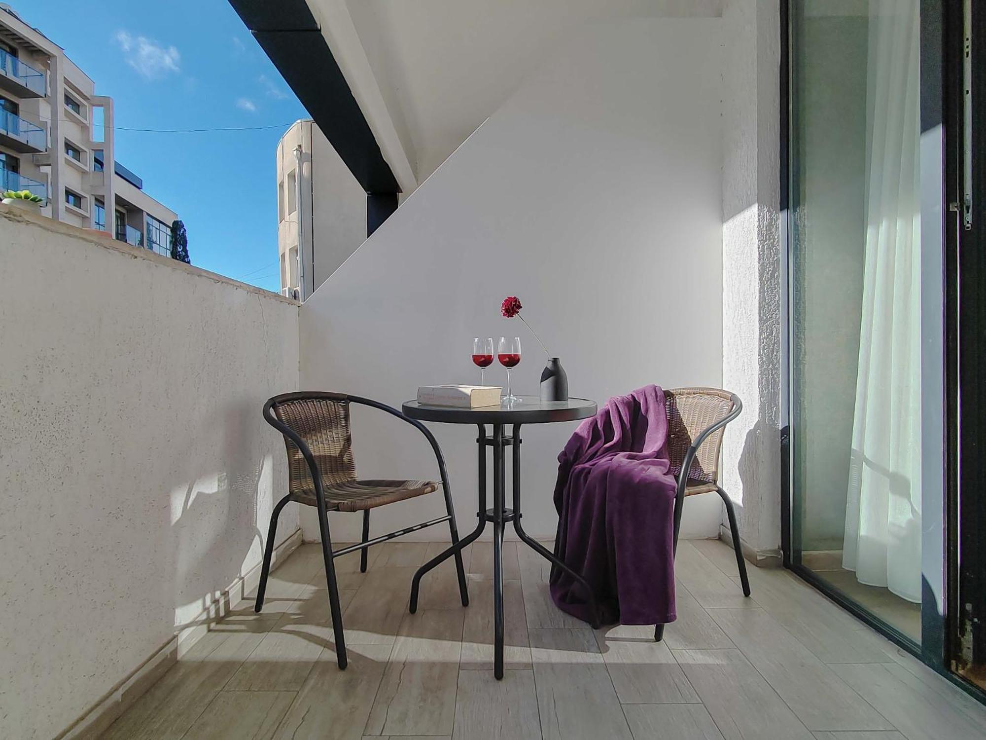 Round Garden Hotel 第比利斯 外观 照片