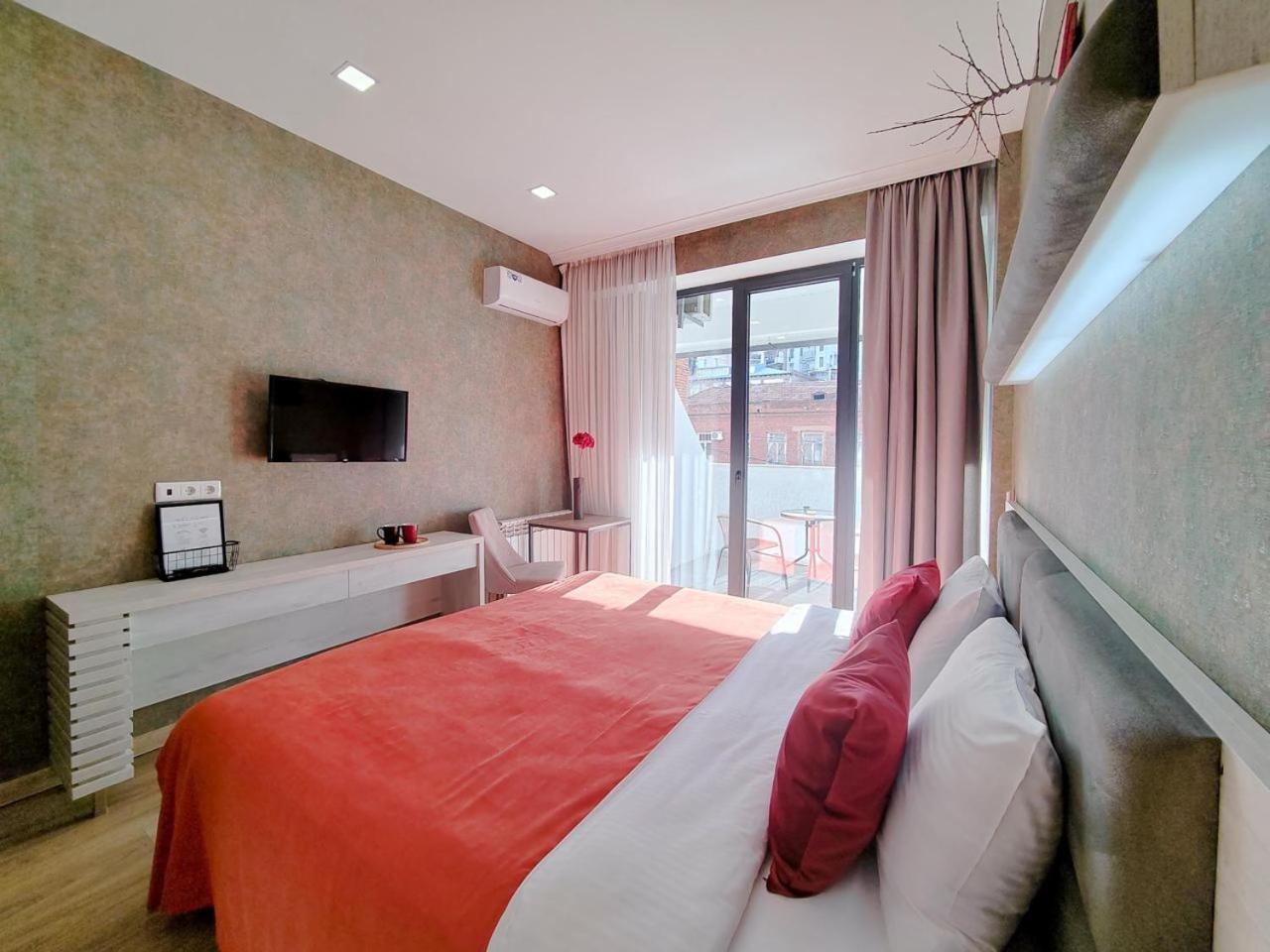 Round Garden Hotel 第比利斯 外观 照片