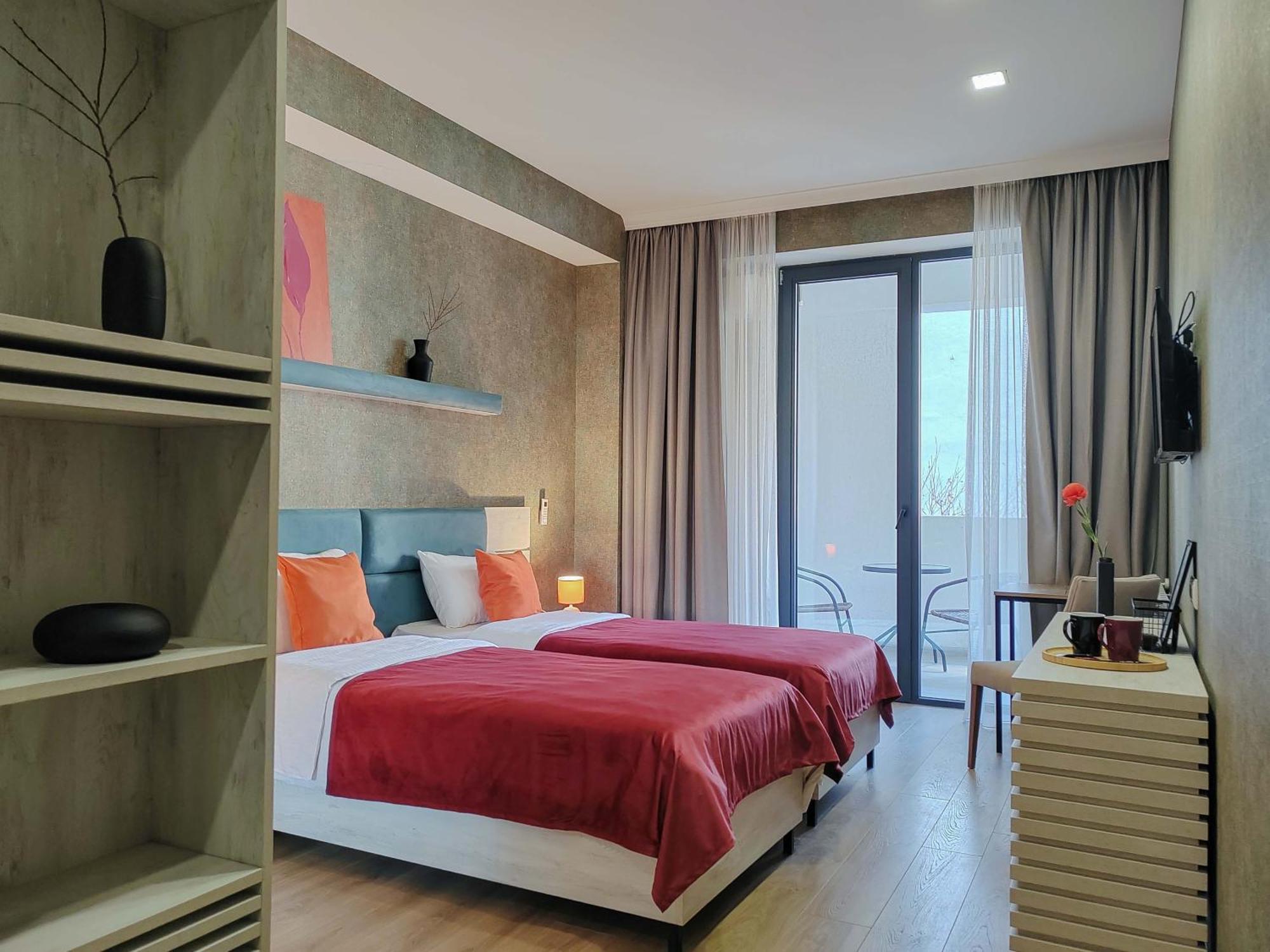 Round Garden Hotel 第比利斯 外观 照片