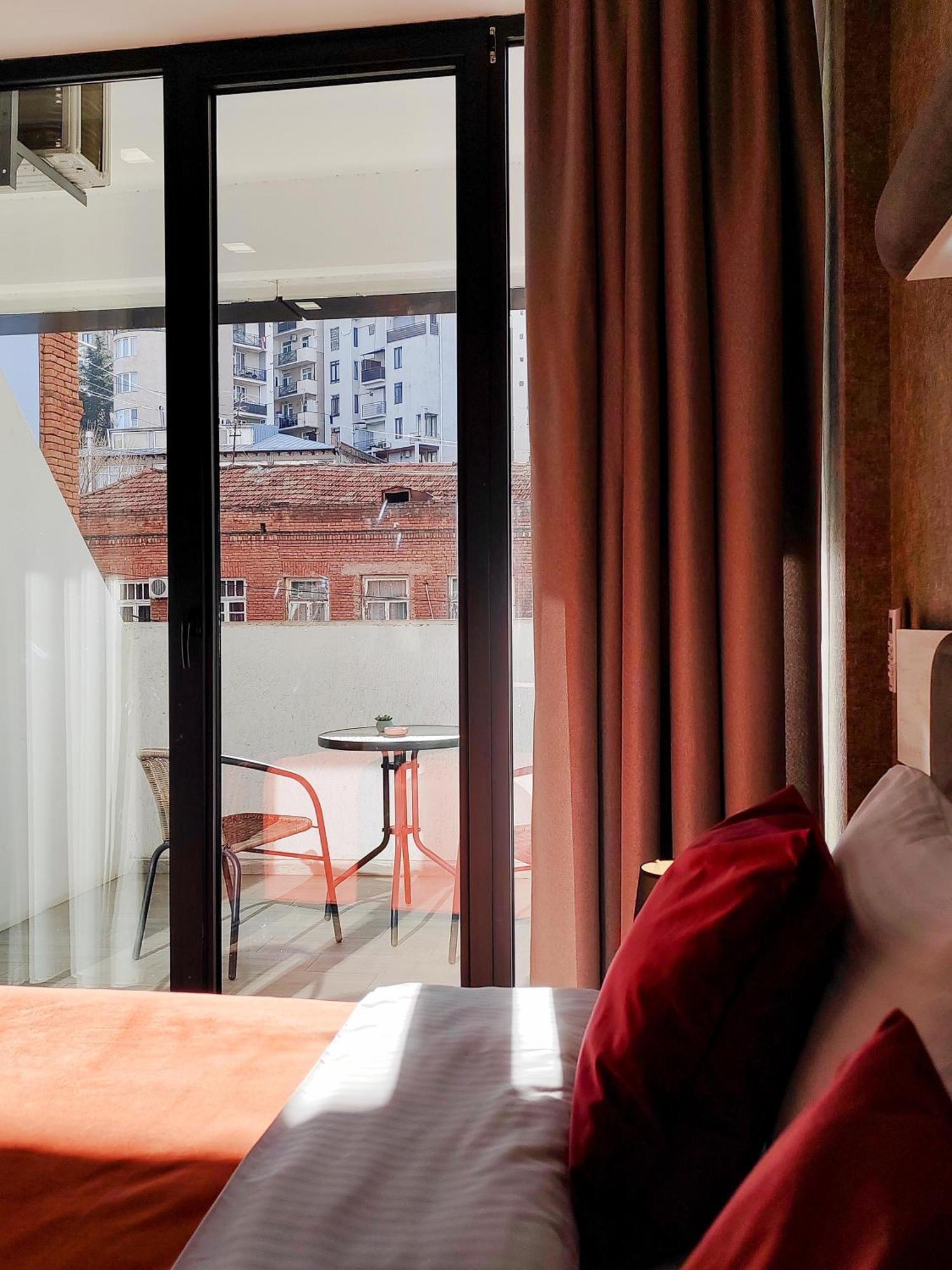 Round Garden Hotel 第比利斯 外观 照片