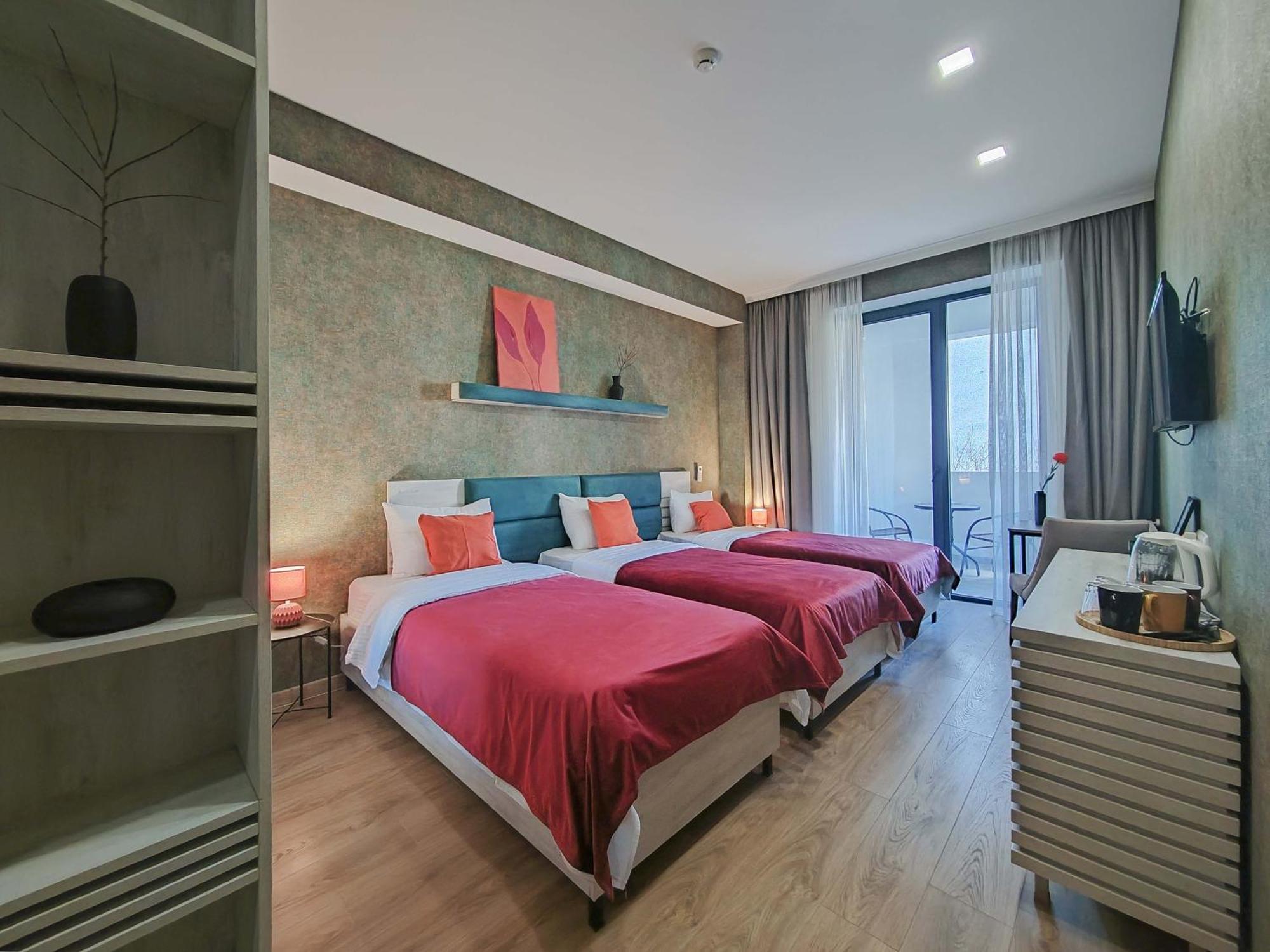 Round Garden Hotel 第比利斯 外观 照片